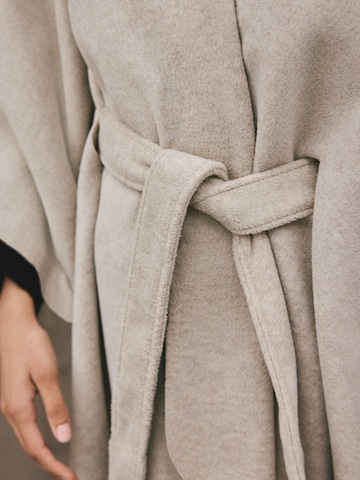 Next Кейп в Бежевый