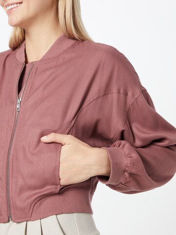ABOUT YOU Демисезонная куртка 'Asya' в Ярко-розовый