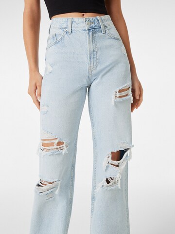 Bershka Boot cut Jeans in Blue