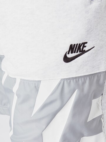 Nike Sportswear Loosefit Kalhoty – bílá