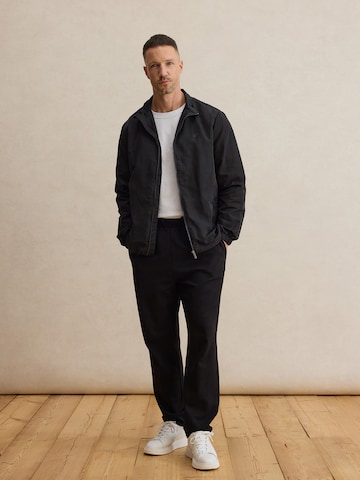 juoda DAN FOX APPAREL Demisezoninė striukė 'Niklas'