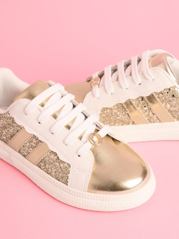 Lipsy Trainers in Gold