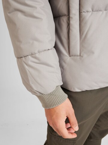 Pegador - Chaqueta de invierno 'SOLIN' en gris