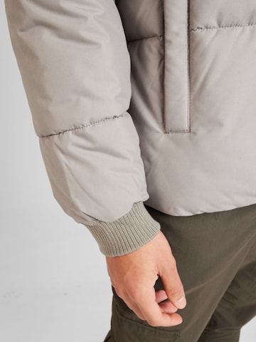 Pegador Зимняя куртка 'SOLIN' в Серый