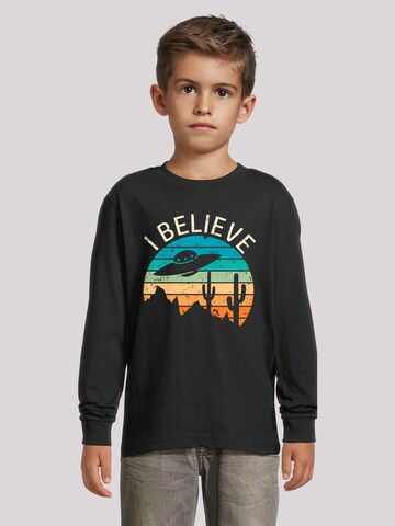 T-Shirt 'I Believe UFO Alien Sonnenuntergang' F4NT4STIC en noir : devant
