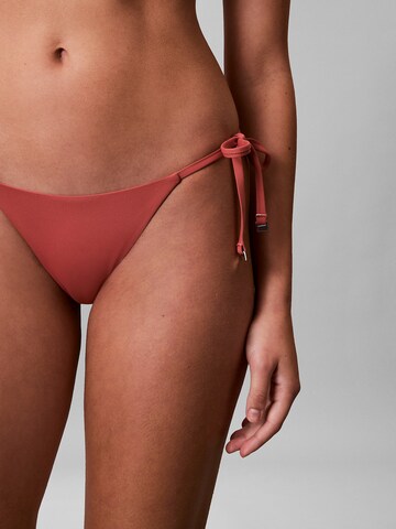 Bas de bikini 'Essentials' Calvin Klein Swimwear en rouge