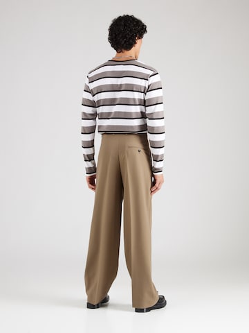 Loosefit Pantaloni con pieghe 'Uno' di WEEKDAY in verde
