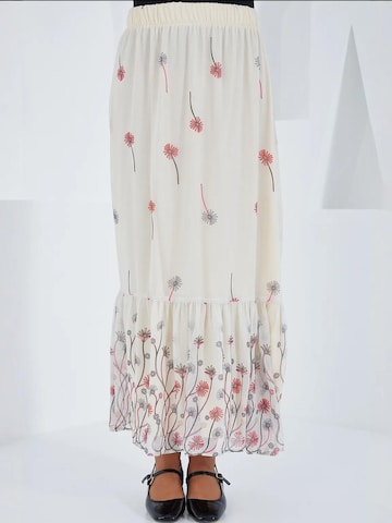 Bigdart Skirt in Beige: front