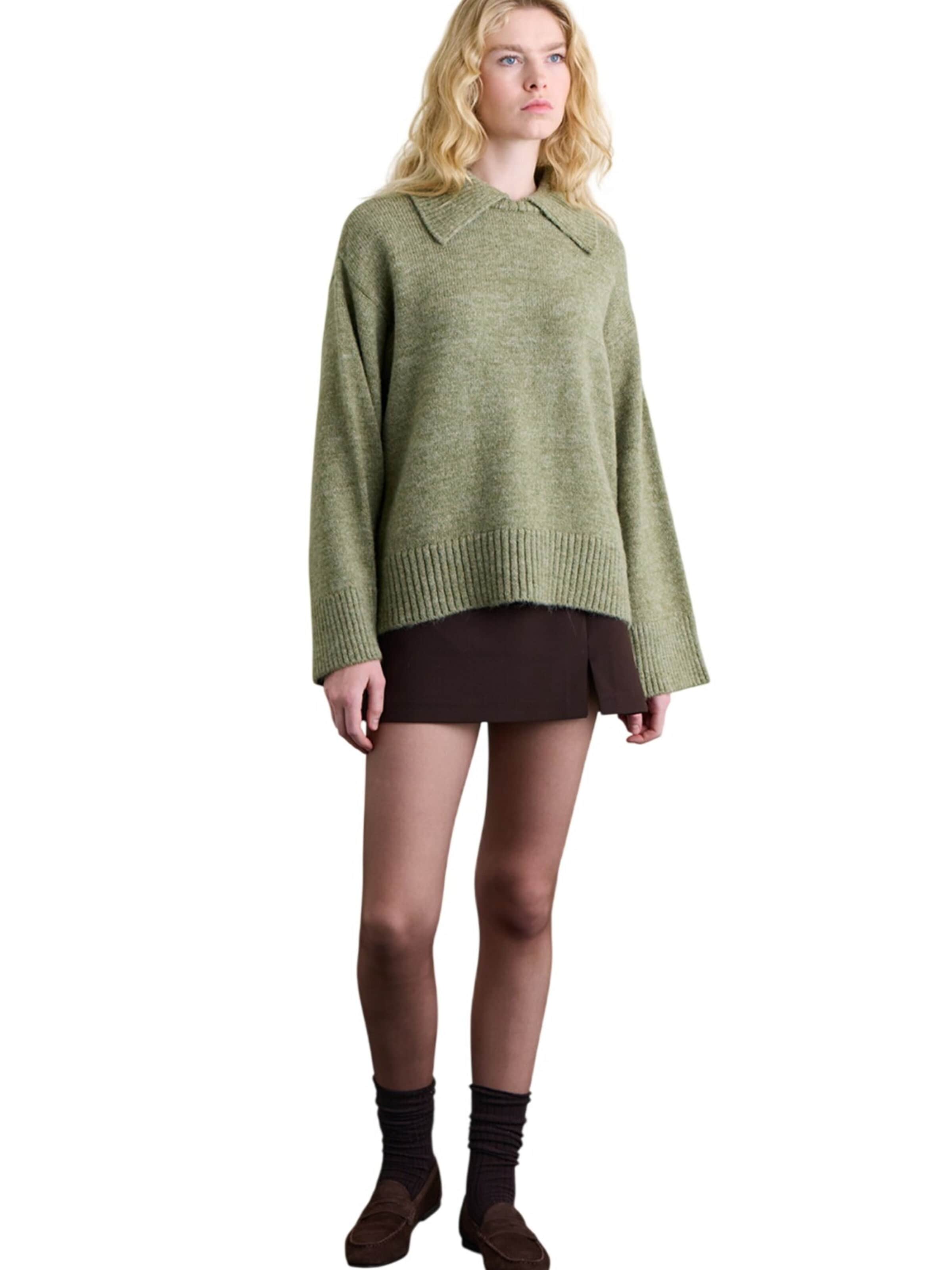 MANUKA Sweater in Green
