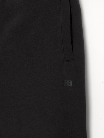 Pull&Bear Baggy Pants in Black