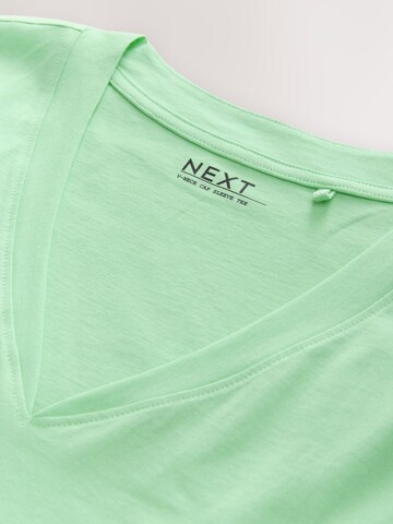 Tricou de la Next pe verde