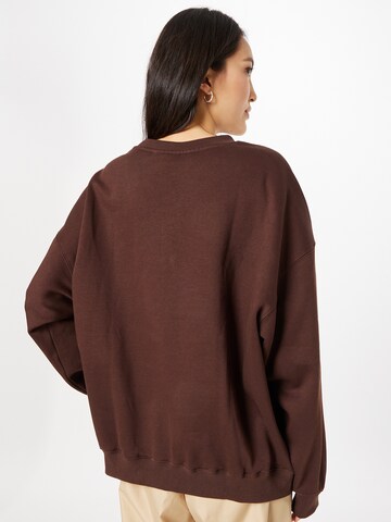 WEEKDAY Sweatshirt in Braun