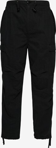 Pantalon cargo Superdry en noir : devant