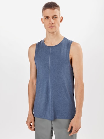 NIKE - Ajuste regular Camiseta funcional en azul: frente