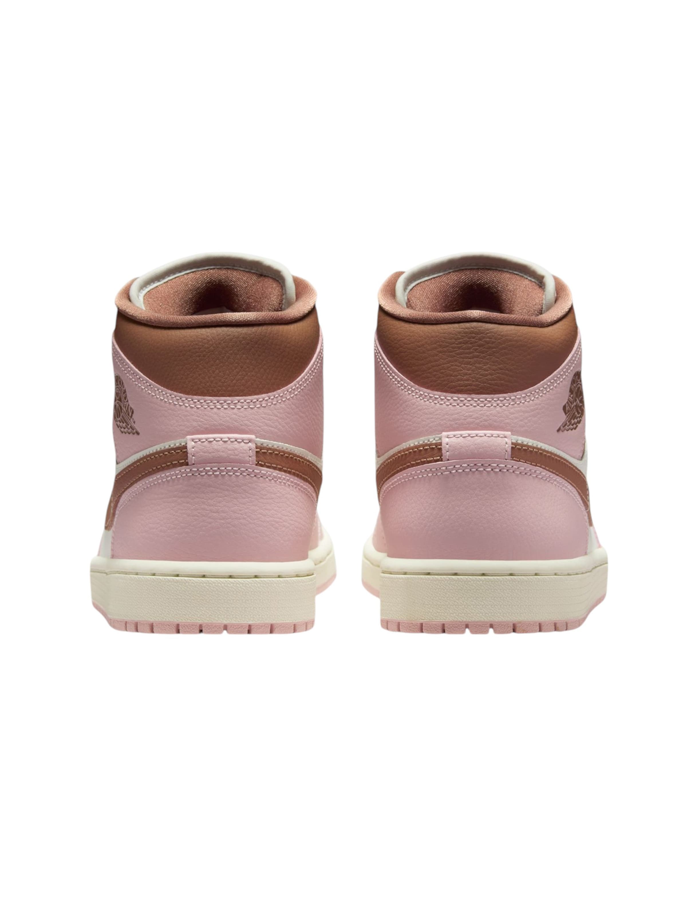 Sneaker alta di Jordan in rosa