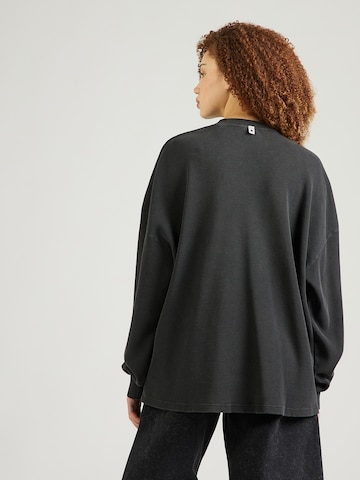 T-shirt oversize Karo Kauer en gris
