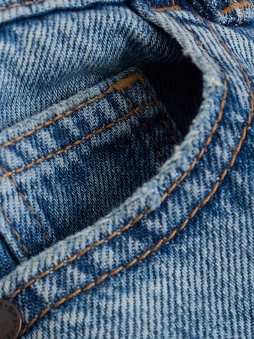 Next Regular Shorts in Blau