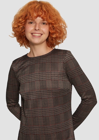 Robe QS en marron