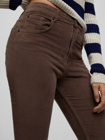 Pull&Bear Flared Jeans in Braun