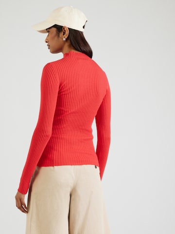 ARMEDANGELSPulover 'ALAANI' - crvena boja