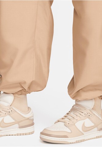 NIKE Loose fit Cargo trousers in Beige