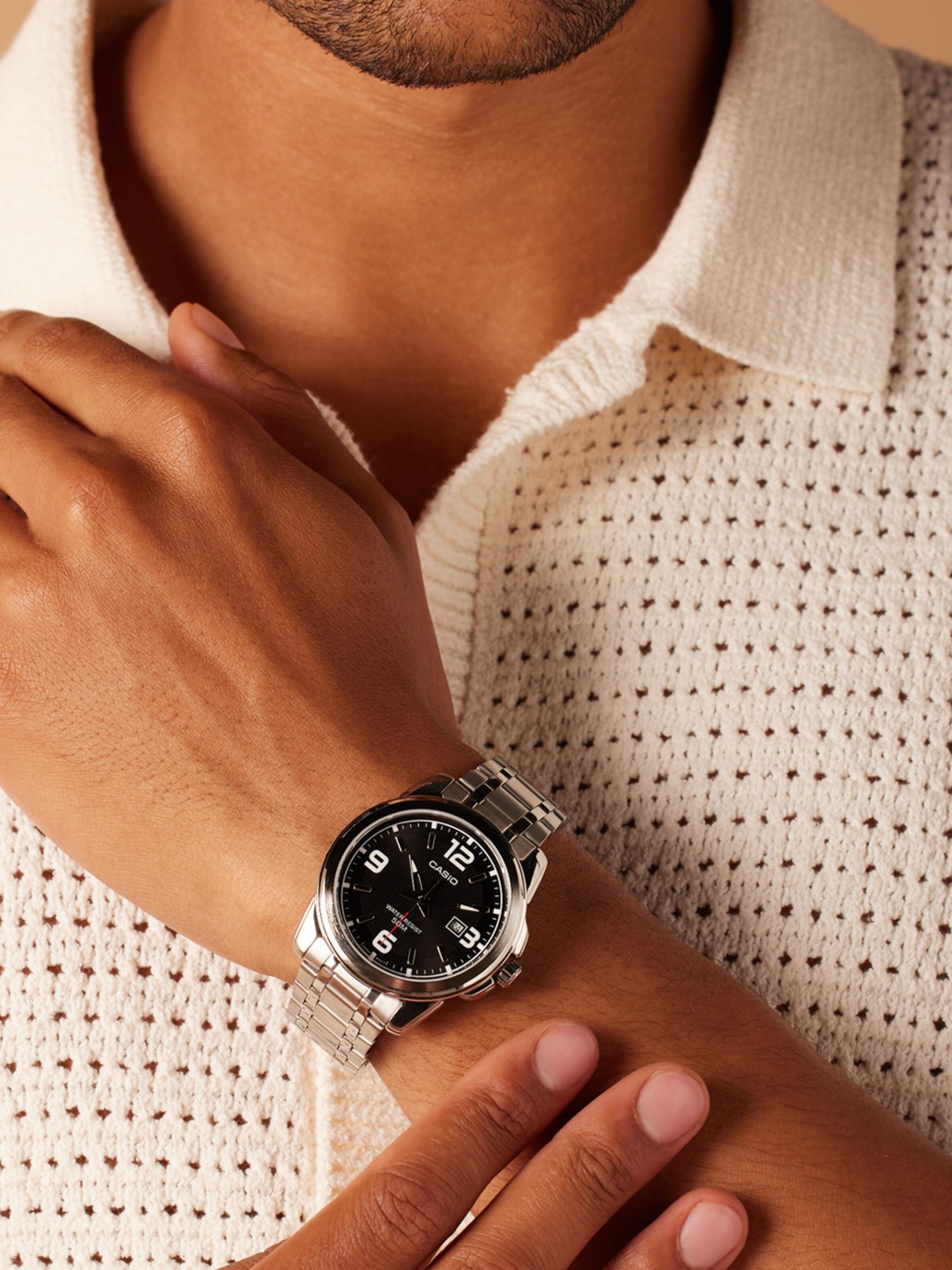 CASIO Analog Watch in Silver: front