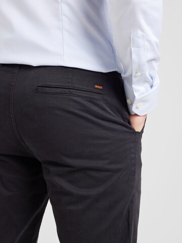 Slimfit Pantaloni chino di BOSS in nero