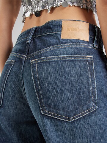 zils WEEKDAY Vaļīgs piegriezums Džinsi 'Ampel'