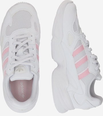 ADIDAS ORIGINALS - Zapatillas deportivas 'FALCON' en blanco