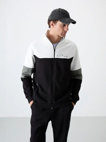 Tommy Life Tracksuit 'Aktive Sets' in White