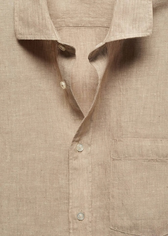 MANGO MAN Regular fit Button Up Shirt 'Avispa' in Beige