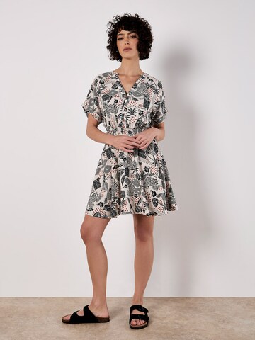 Robe Apricot en argent