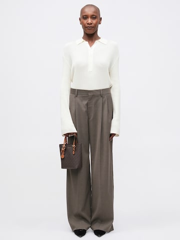 MICHAEL Michael Kors Handbag in Brown