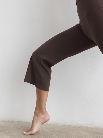 MyLibi Wide leg Leggings 'Musa' in Bruin