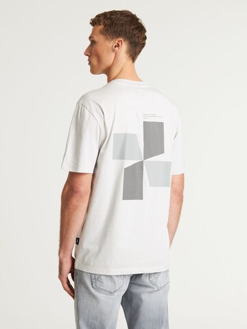 CHASIN' Shirt 'Kore' in White: front