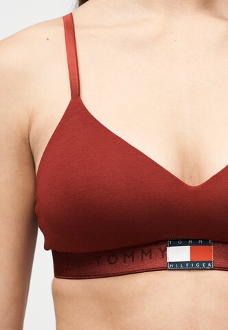 Tommy Hilfiger Underwear Сутиен с триъгълни чашки Сутиен в червено: отпред