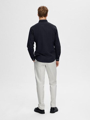 SELECTED HOMME Slim Fit Skjorte 'Rick' i blå