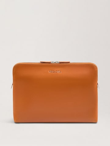 NEGOTIA Leather Laptoptas 'Mantle 14''' in Bruin: voorkant