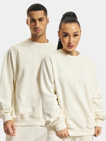 Sweat-shirt DEF en beige : devant