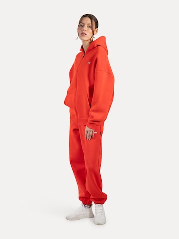 Smilodox Lyanna Basic Zipper Hoodie in Rot