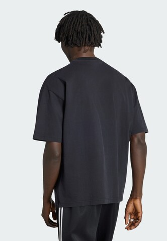 ADIDAS ORIGINALS T-Shirt 'Elevated' in Schwarz