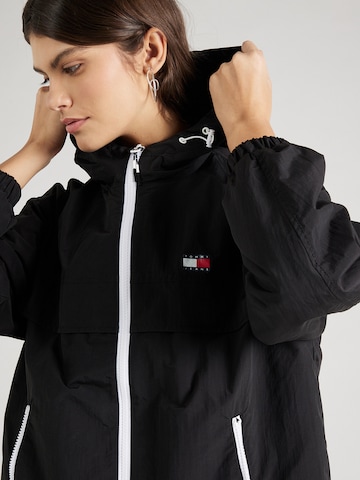 Tommy Jeans Between-season jacket 'Chicago' in Black