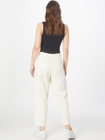 UNITED COLORS OF BENETTON Tapered Pleat-Front Pants in White