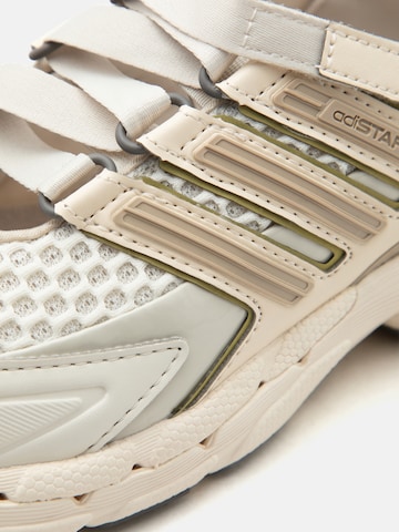 Sneaker bassa 'Adistar Control 5' di ADIDAS ORIGINALS in beige