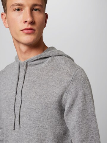 Pull-over 'Julius' ABOUT YOU x Kevin Trapp en gris