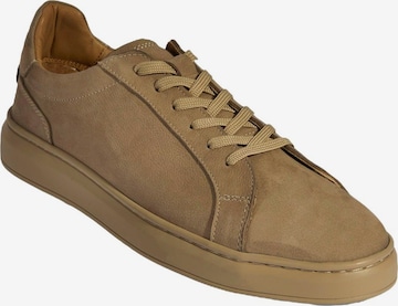 Baskets basses 'Beleg' Desa en marron : devant