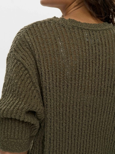 NÜMPH Pullover 'NUMIRANDI' in oliv, Produktansicht