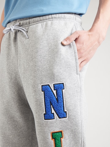 Nike Sportswear Tapered Παντελόνι 'Club' σε γκρι