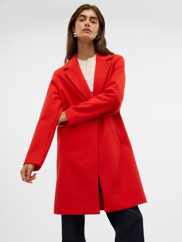 VERO MODA - Abrigo de entretiempo 'VMVincemari' en rojo