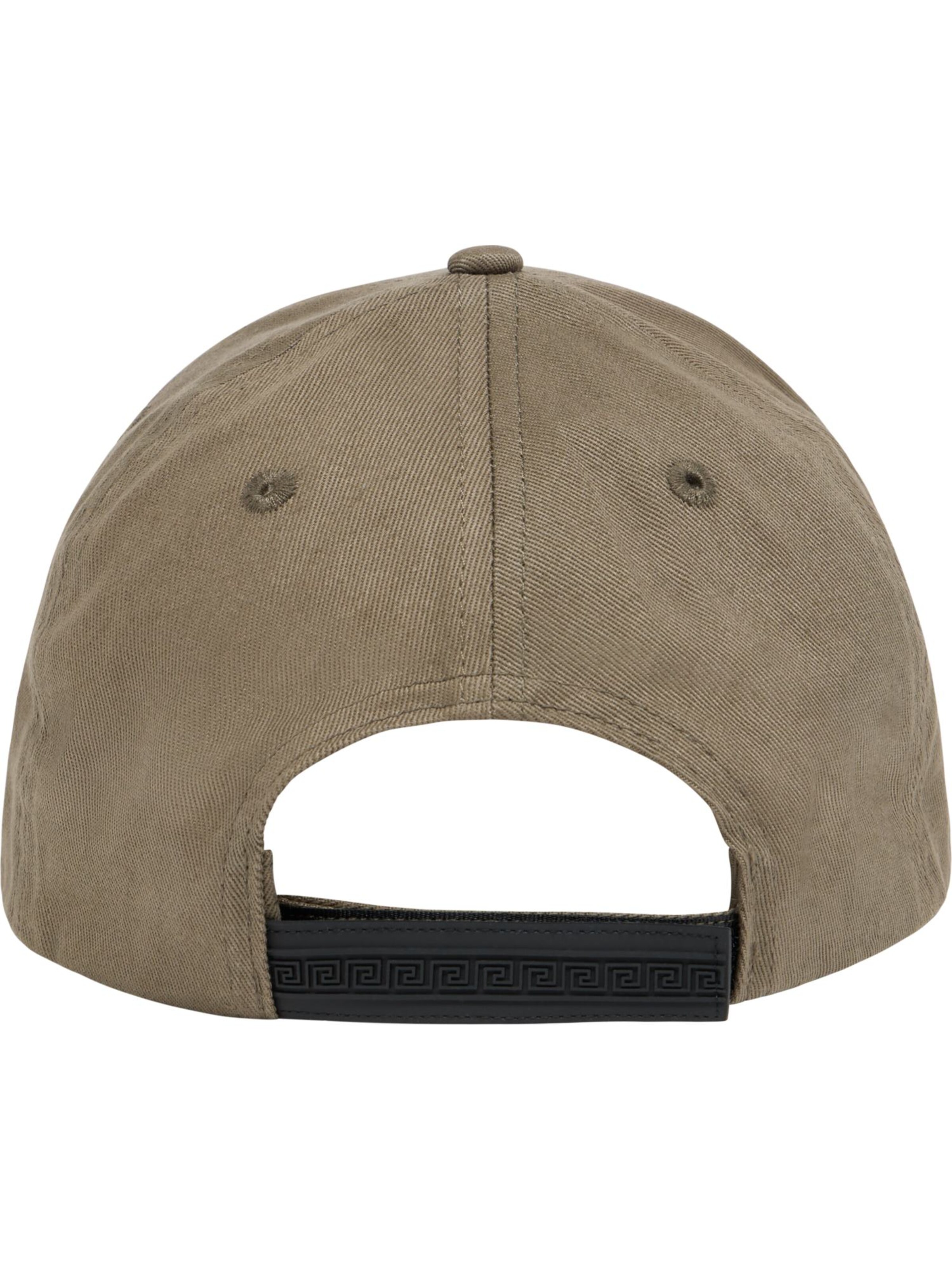 Carlo Colucci Cap 'Elezi' in Green